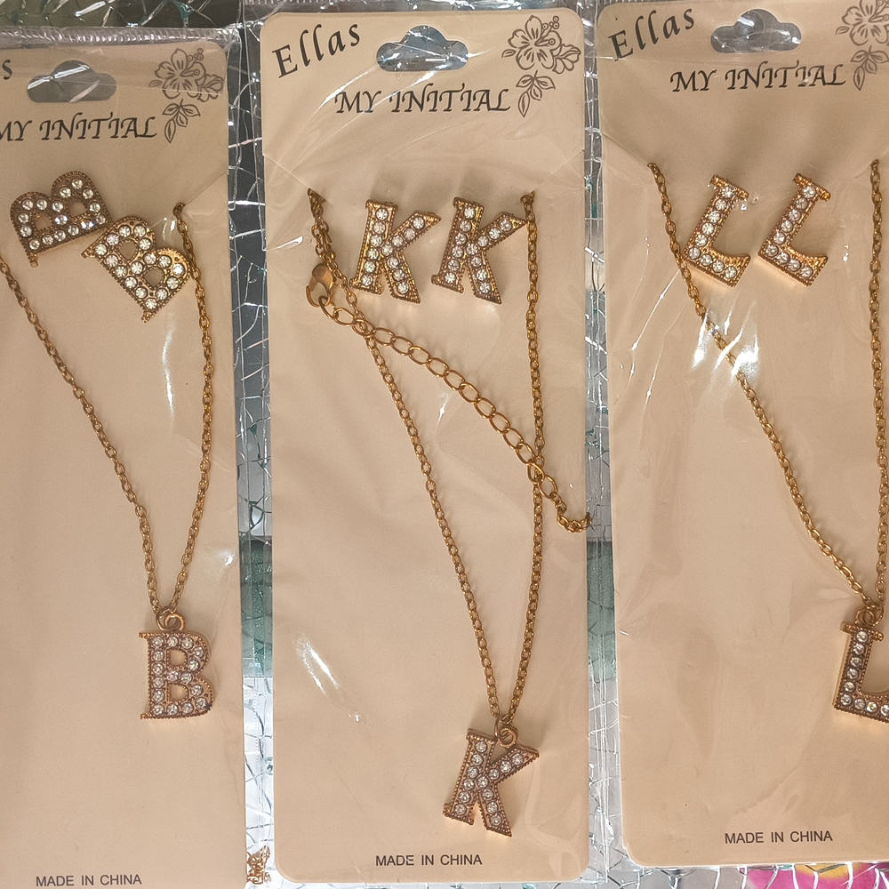 Gold Initial Necklace Set